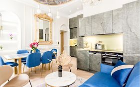 Merveil - Luxury Suite -Opera - Volney I